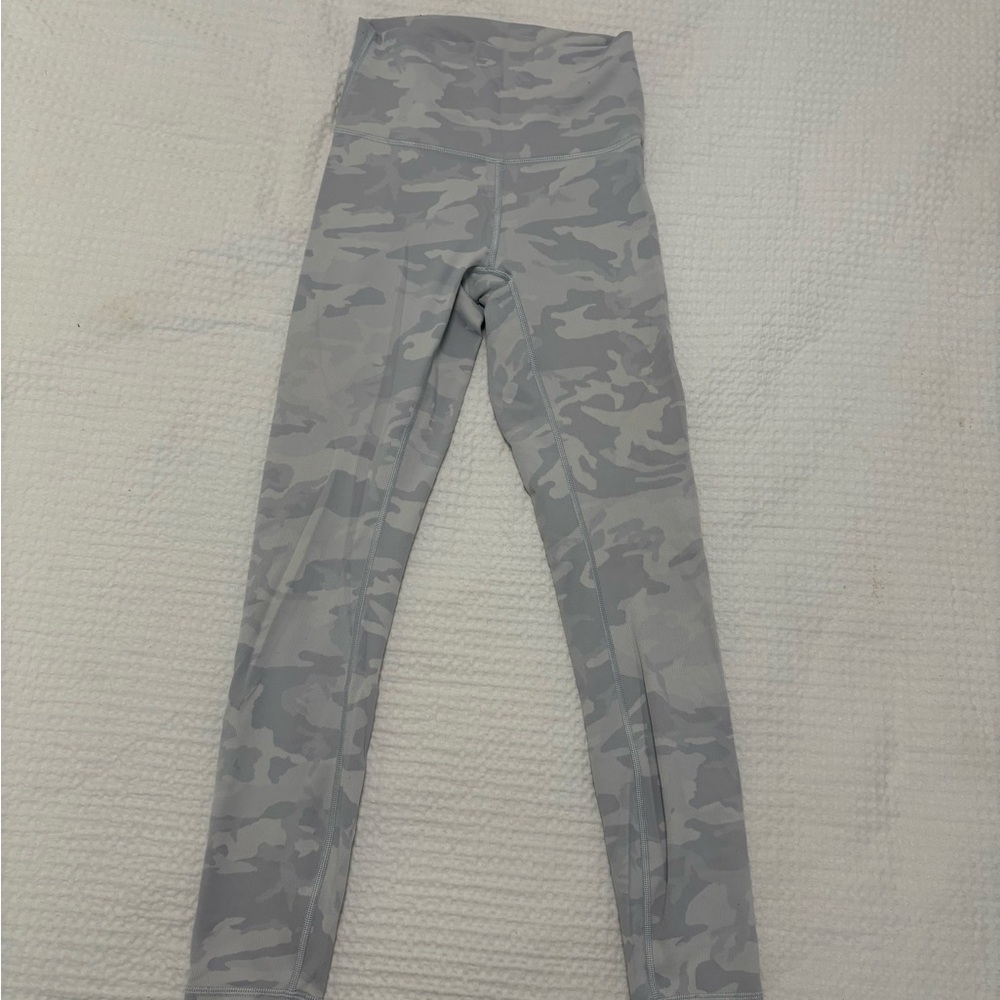 Lulu lemon white camo Wonderunder leggings 28”
